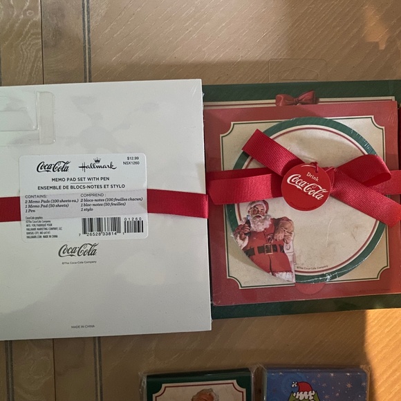 Bundle of Hallmark & Sunrise Notepads - Picture 4 of 10